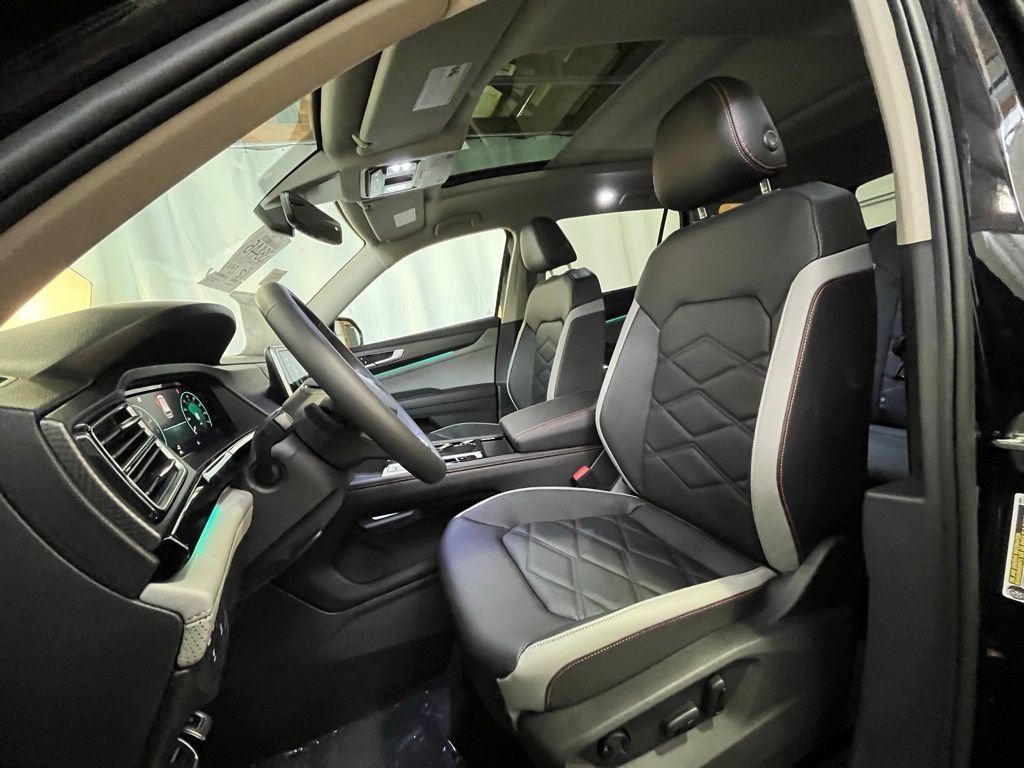 New 2026 Black Volkswagen 2.0T Peak Edition image 10