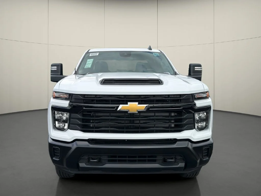 New 2026 Summit White Chevrolet WT image 2