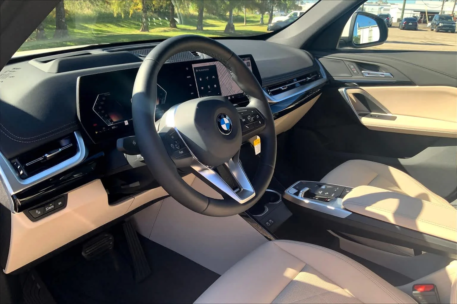 2025 BMW X1 28i - Photo 7