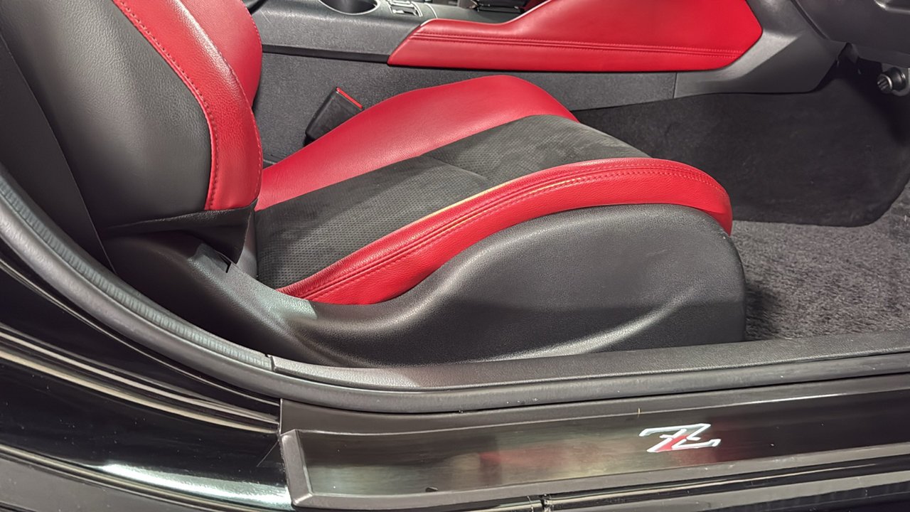 Used 2025 Black Nissan Performance image 19