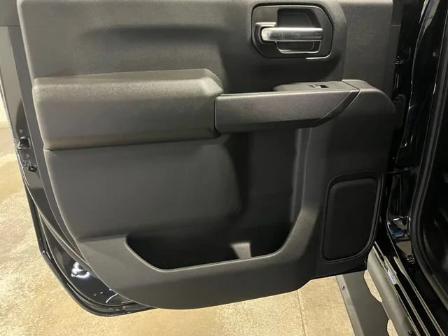 Used 2025 Black Chevrolet Custom image 23