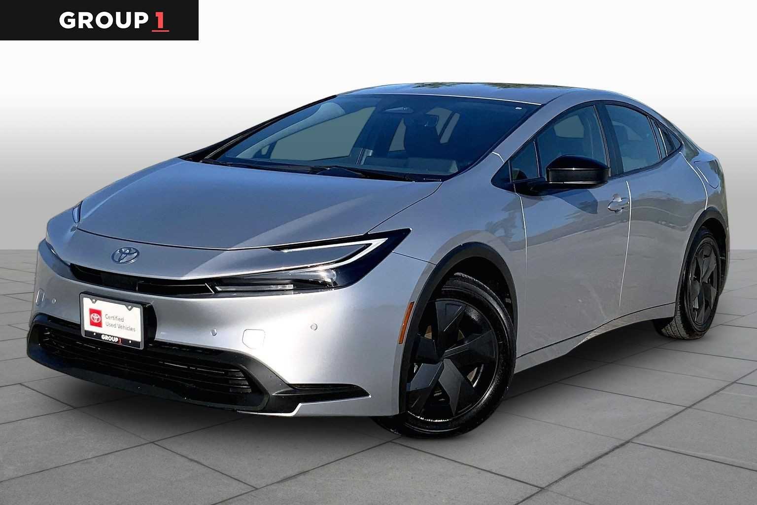 2025 Toyota Prius LE