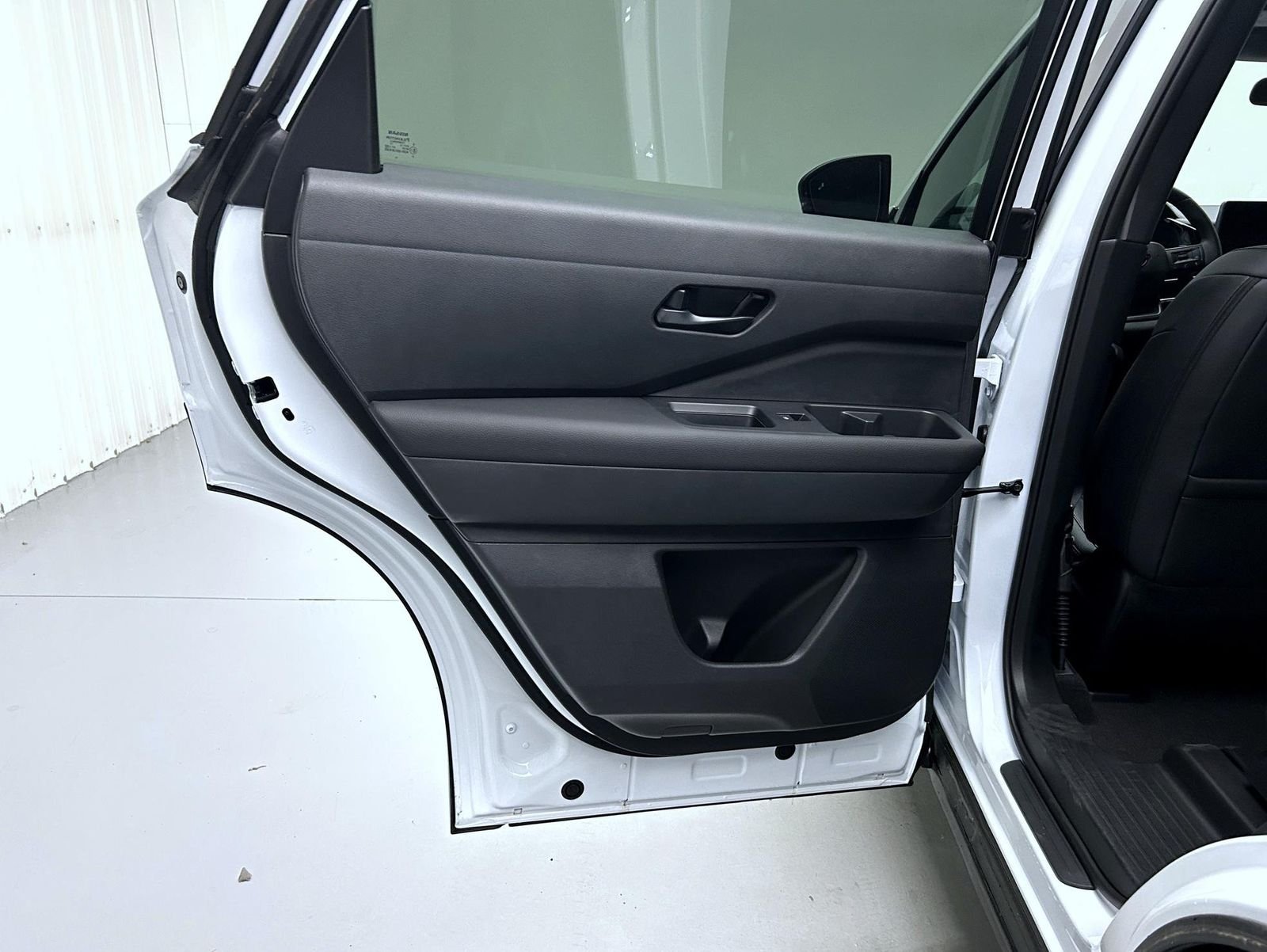 New 2026 White Nissan Rock Creek image 21