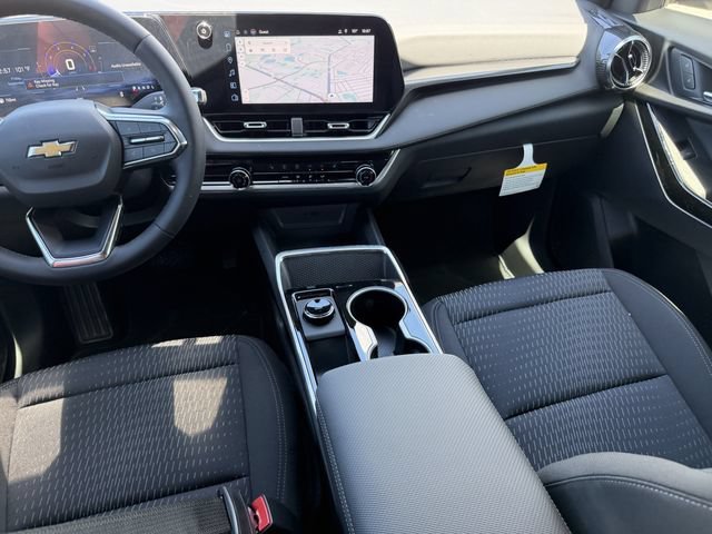2027 Chevrolet Equinox LT - Photo 17