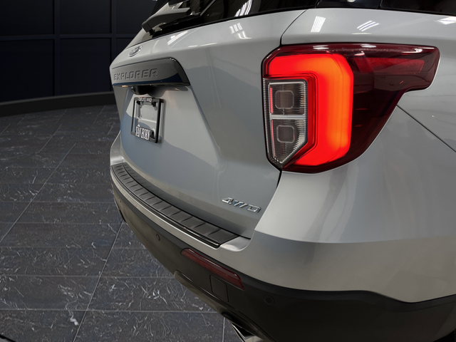 2023 Ford Explorer ST-LINE - Photo 35