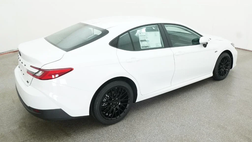 New 2026 Ice Cap Toyota LE image 6