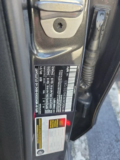 Used 2022 Black Mercedes-Benz GLC 300 image 28