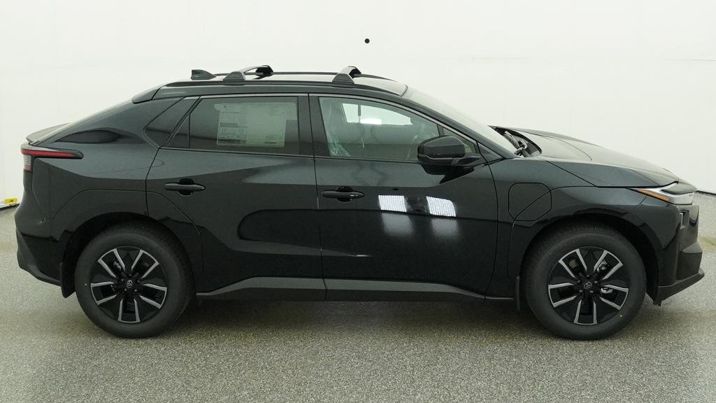 New 2026 Midnight Black Metallic Toyota XLE image 14