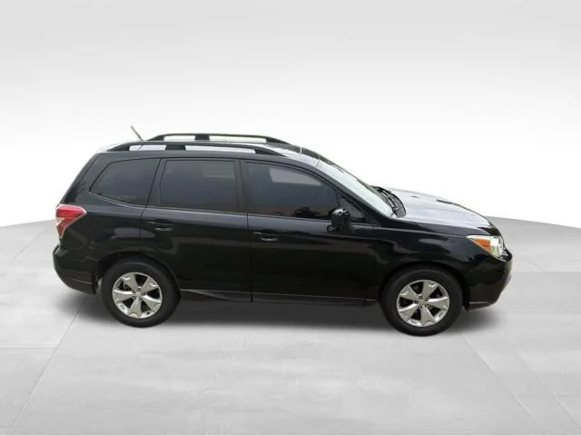Used 2015 Black Subaru 2.5i Premium image 2
