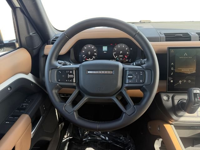 New 2026 Fuji White Land Rover X-Dynamic SE image 13