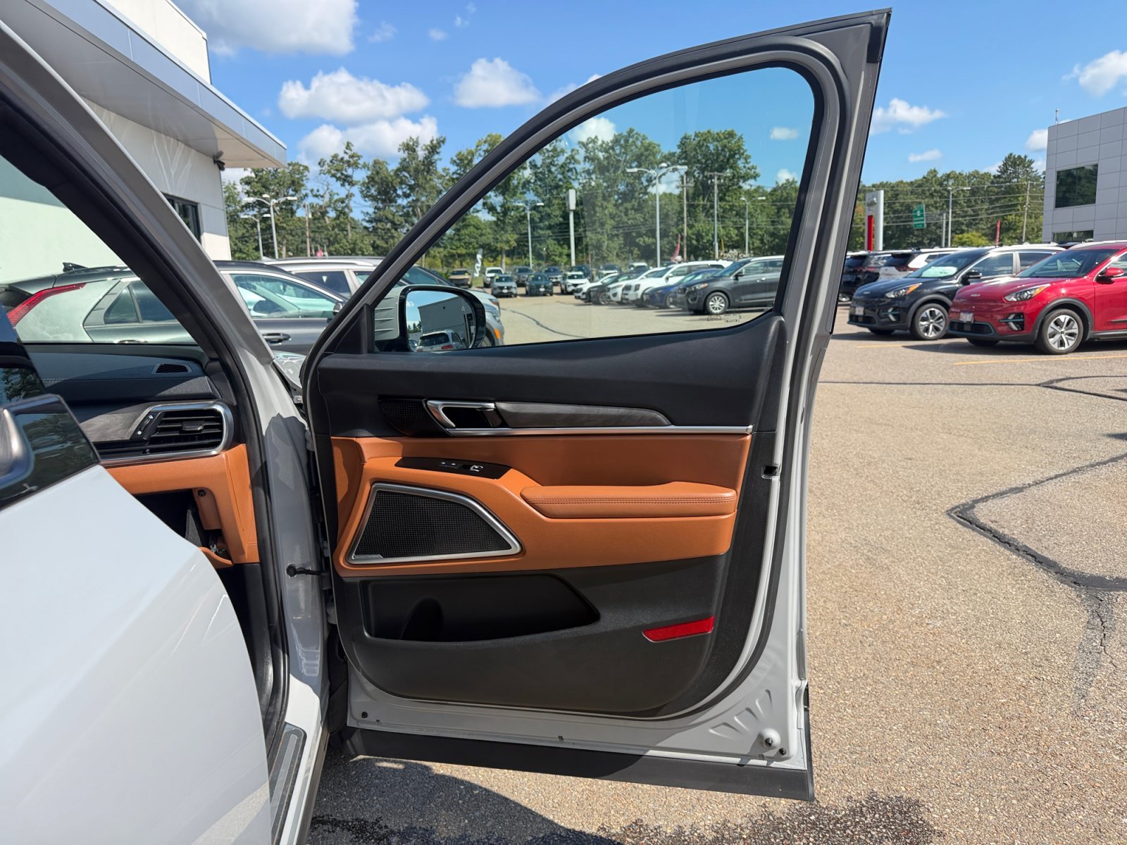 Used 2024 Wolf Gray Kia SX Prestige X-Line image 33