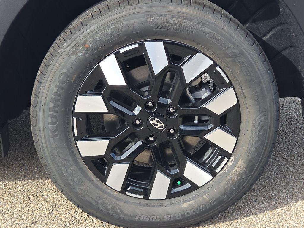 New 2026 White Hyundai SEL FWD image 9