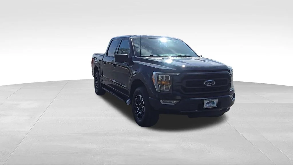 Used 2021 Black Ford  image 2