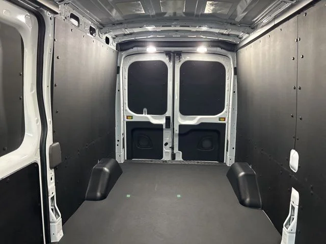 New 2026 Oxford White Ford Cargo Van image 31