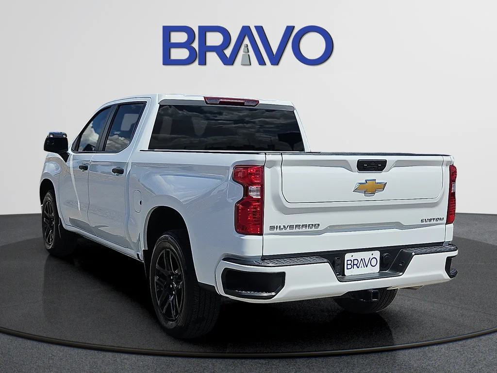 Used 2025 Summit White Chevrolet Custom image 3
