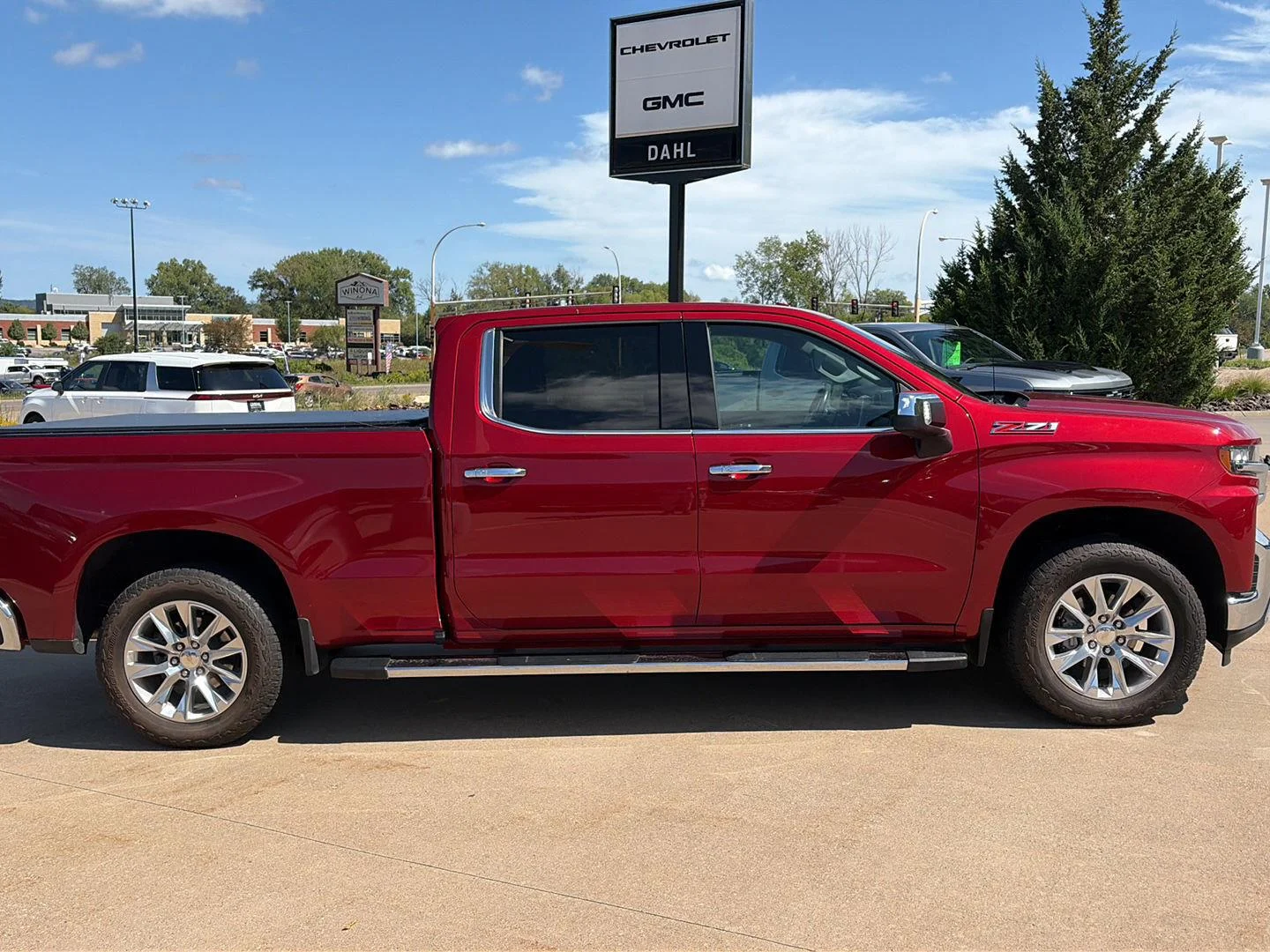 Used 2021 Chevrolet Silverado 1500 LTZ with VIN 3GCUYGED6MG236622 for sale in Winona, Minnesota