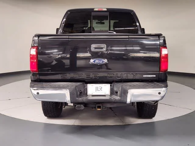 Used 2015 Tuxedo Black Metallic Ford Lariat image 10