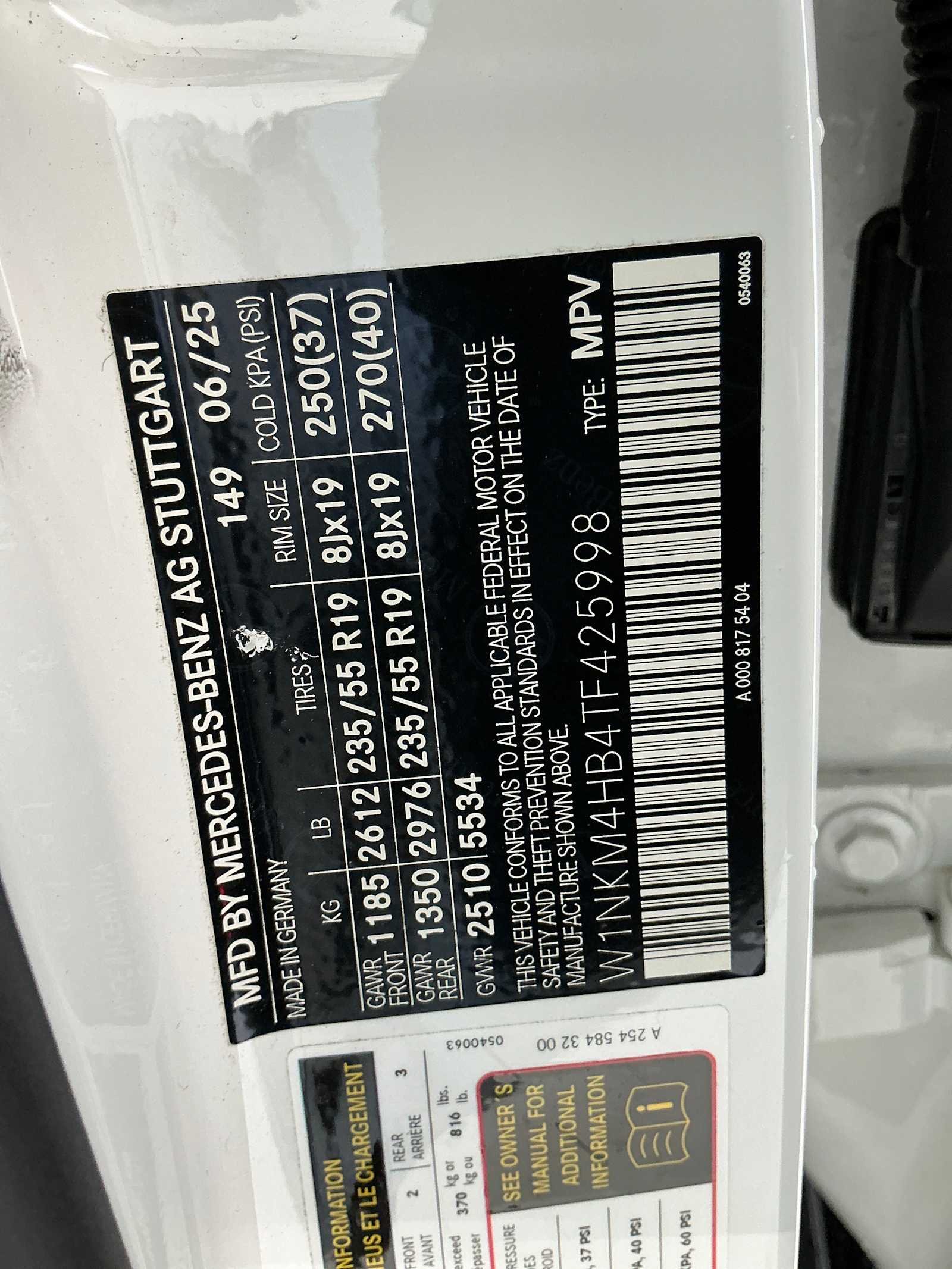 Certified Used 2026 Polar White Mercedes-Benz GLC 300 image 28