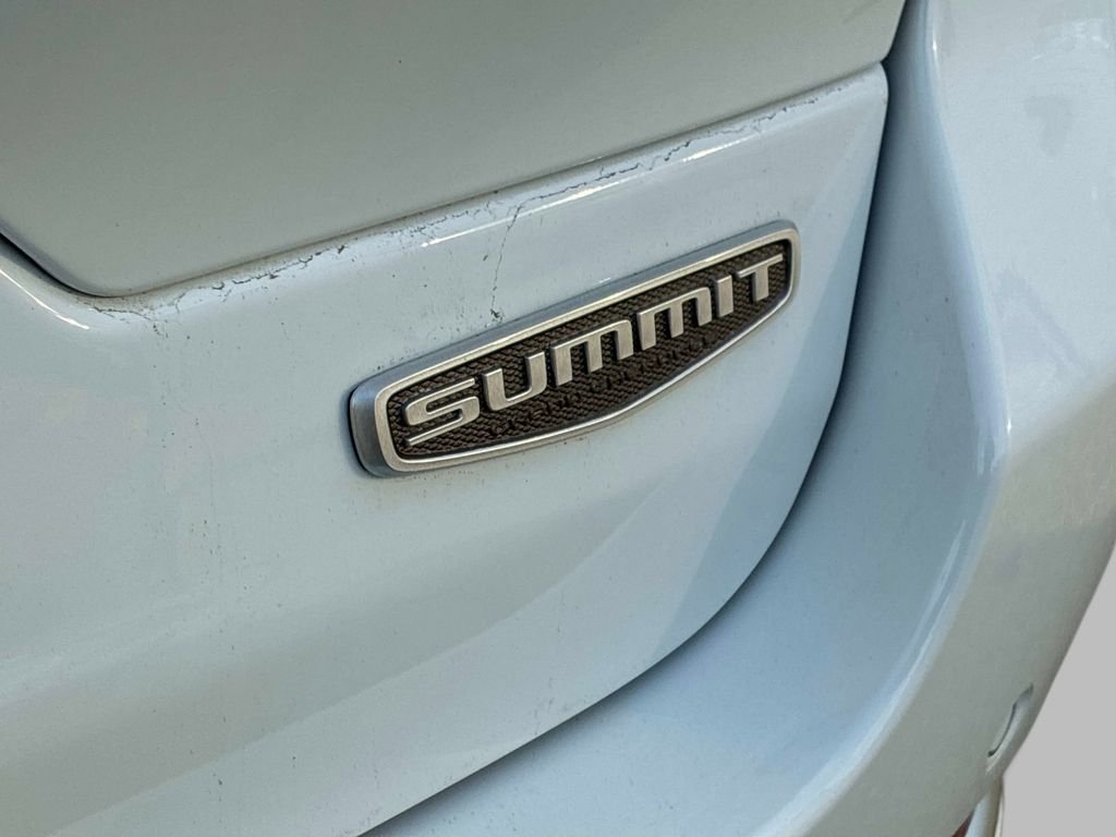 Used 2025 White Jeep Summit Reserve image 11