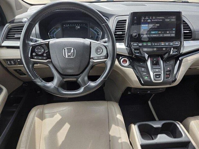 Used 2022 Radiant Red Metallic II Honda Touring image 21