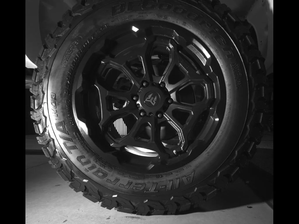 New 2026 White GMC Elevation image 13