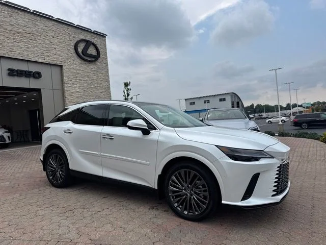 New 2026 Eminent White Pearl Lexus LUXURY image 5