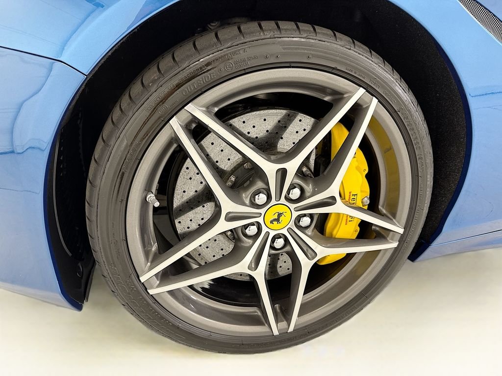 Used 2015 Blu California Ferrari T image 35