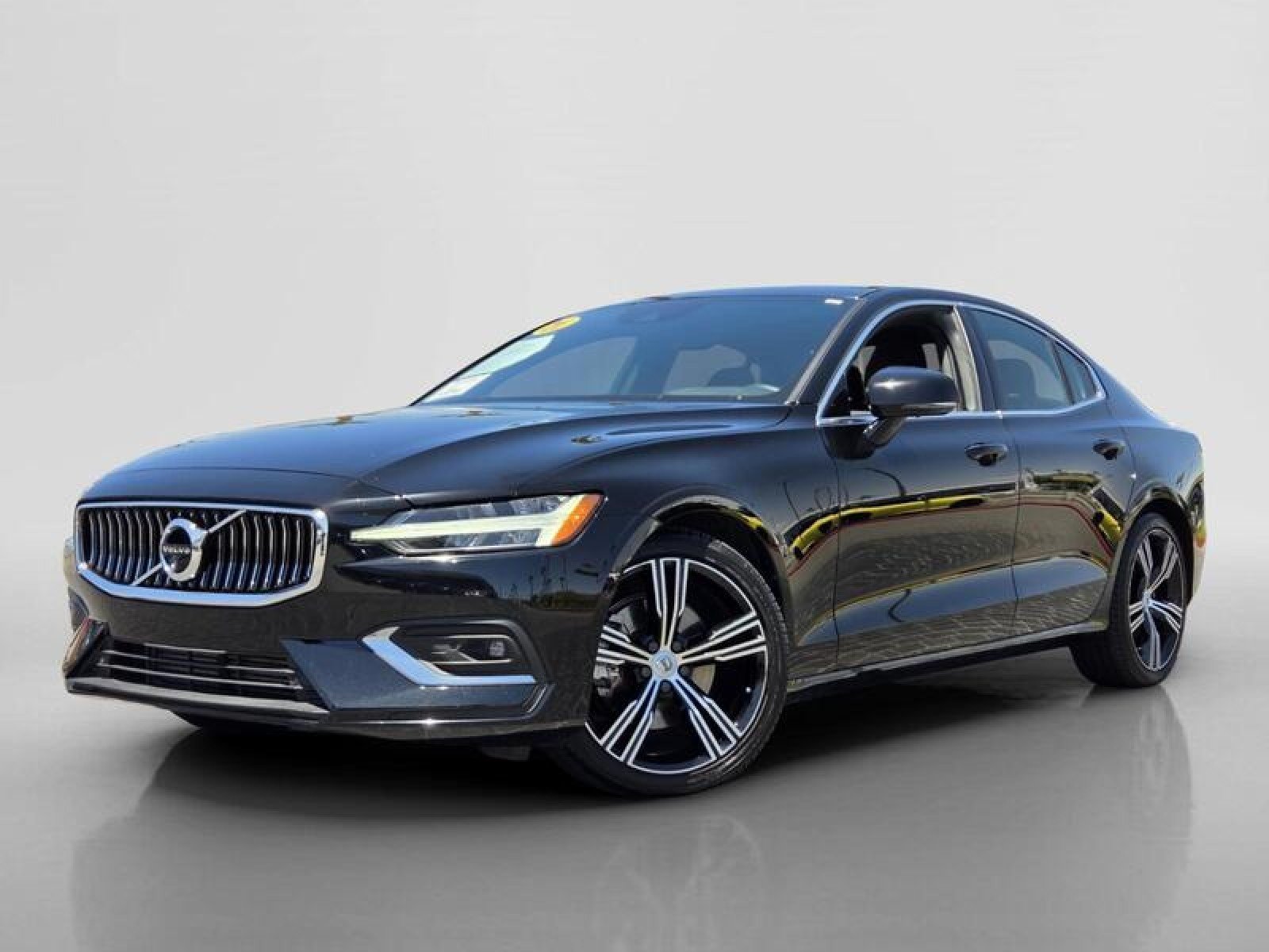 2021 Volvo S60 T5 Inscription's photo