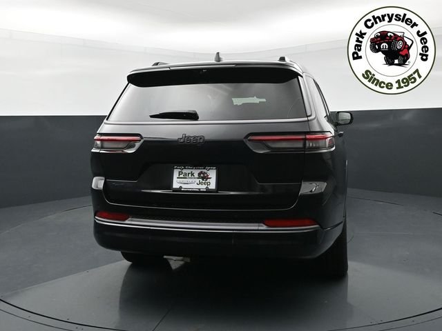 New 2026 Diamond Black Crystal Pearl-Coat Exterior Paint Jeep Limited image 5