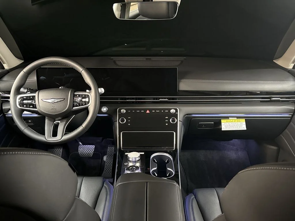 2025 GENESIS GV80 Standard - Photo 28