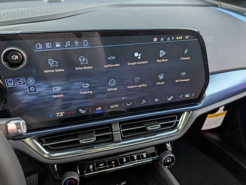 New 2026 Summit White Chevrolet LT image 11
