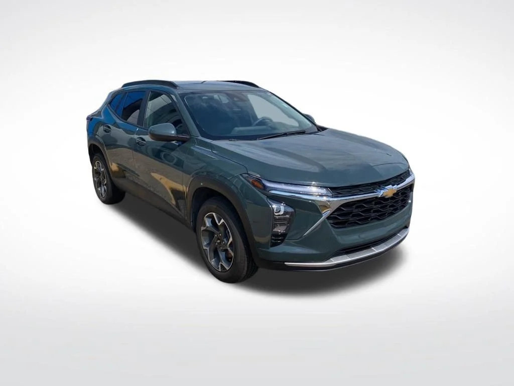 Used 2025 Gray Chevrolet LT image 3