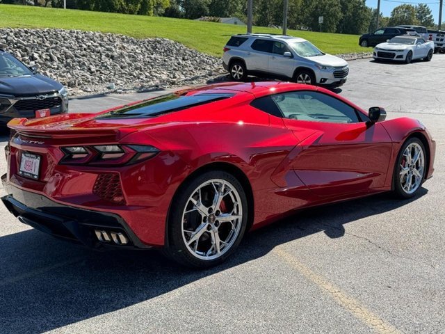 2023 Chevrolet Corvette 2LT - Photo 5