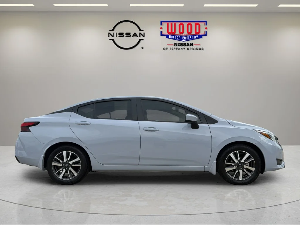 Used 2025 Gray Sky Pearl Nissan 1.6 SV image 2