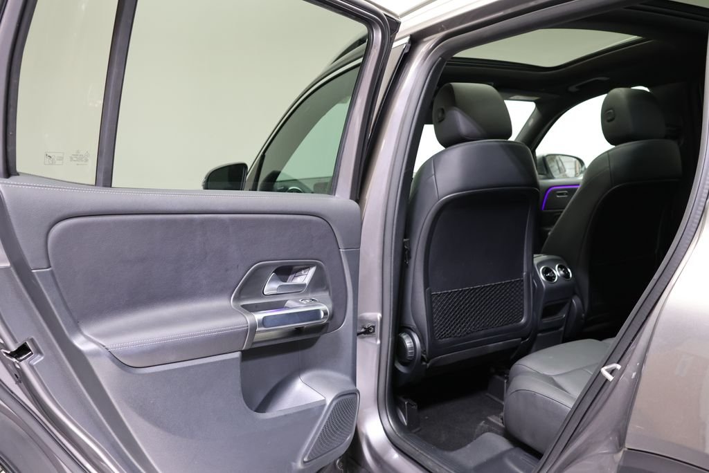 Used 2022 Mountain Gray Metallic Mercedes-Benz GLB 250 image 42