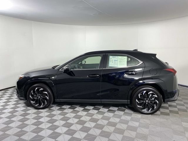 Used 2025 Black Lexus 300h F SPORT Design image 5
