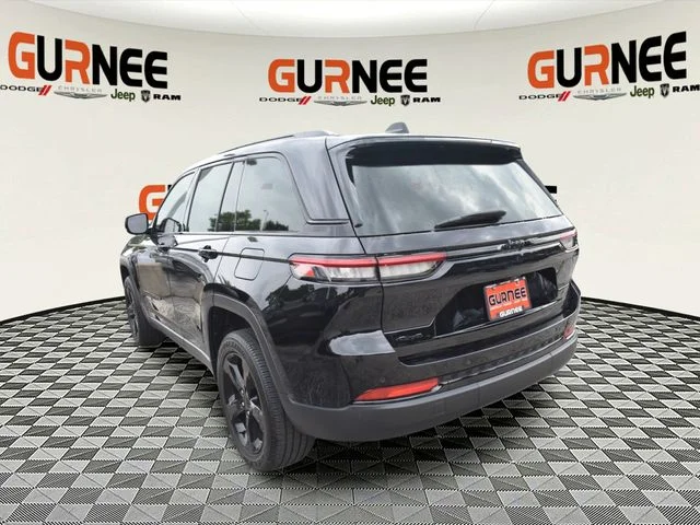 Used 2023 Black Jeep Altitude X image 6
