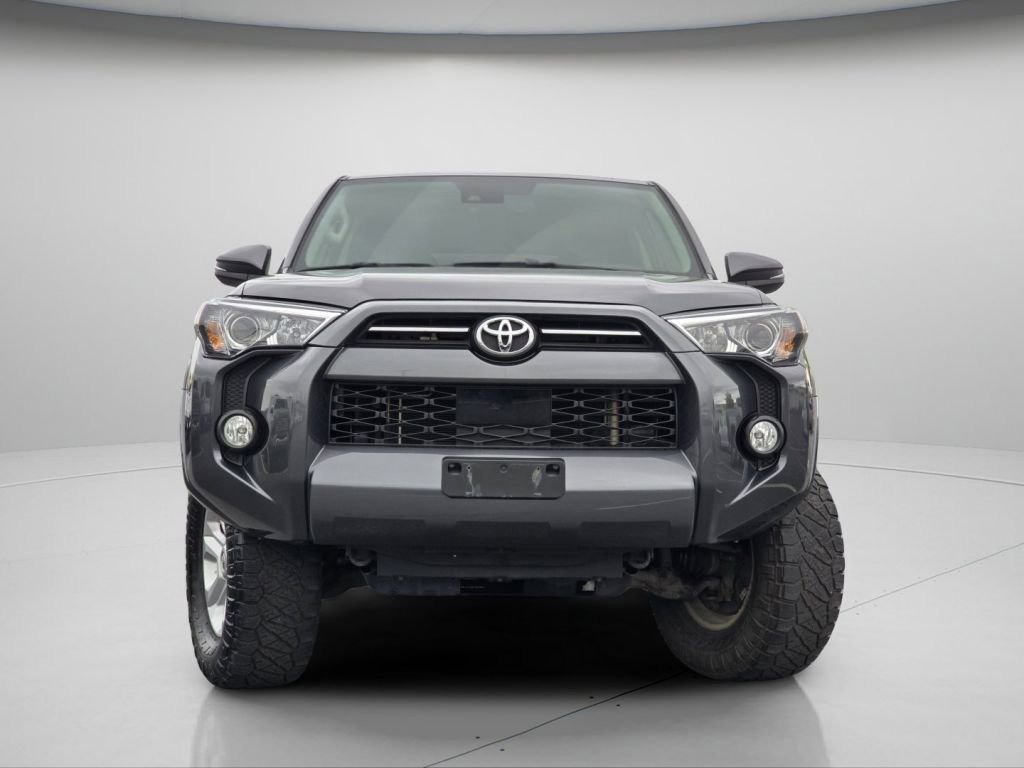 Used 2020 Magnetic Gray Metallic Toyota SR5 Premium image 3