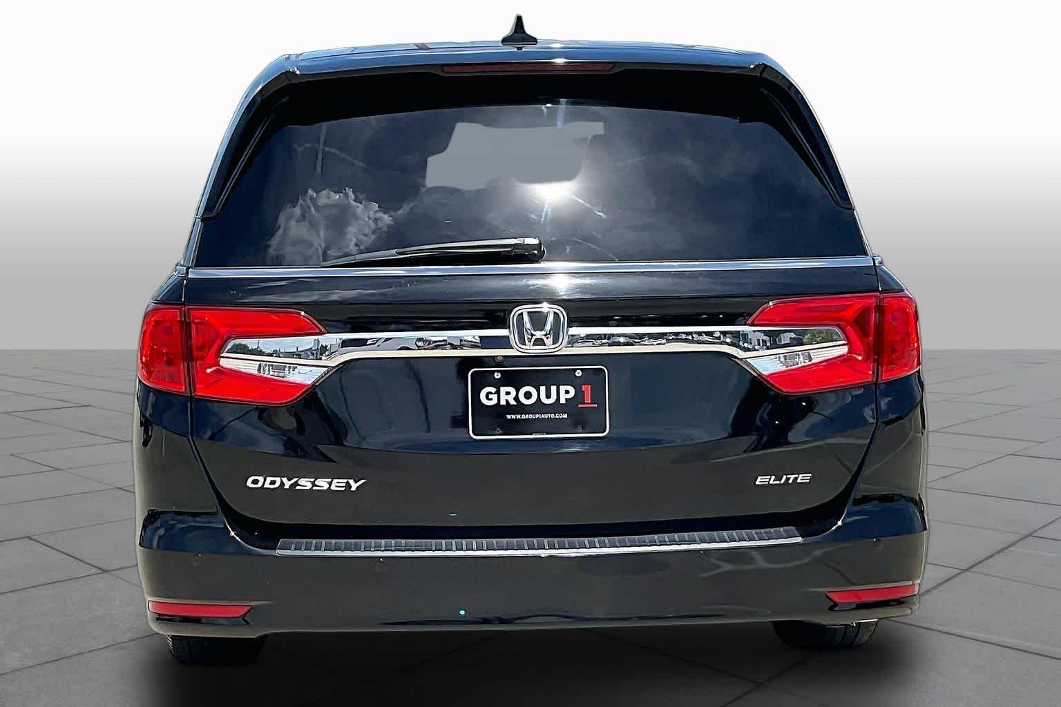 Used 2019 Crystal Black Pearl Honda Elite image 5