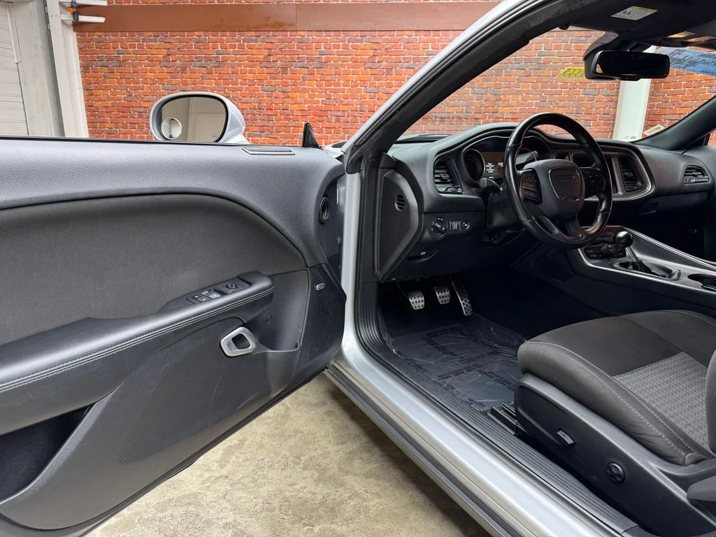 2021 Dodge Challenger R/T - Photo 10