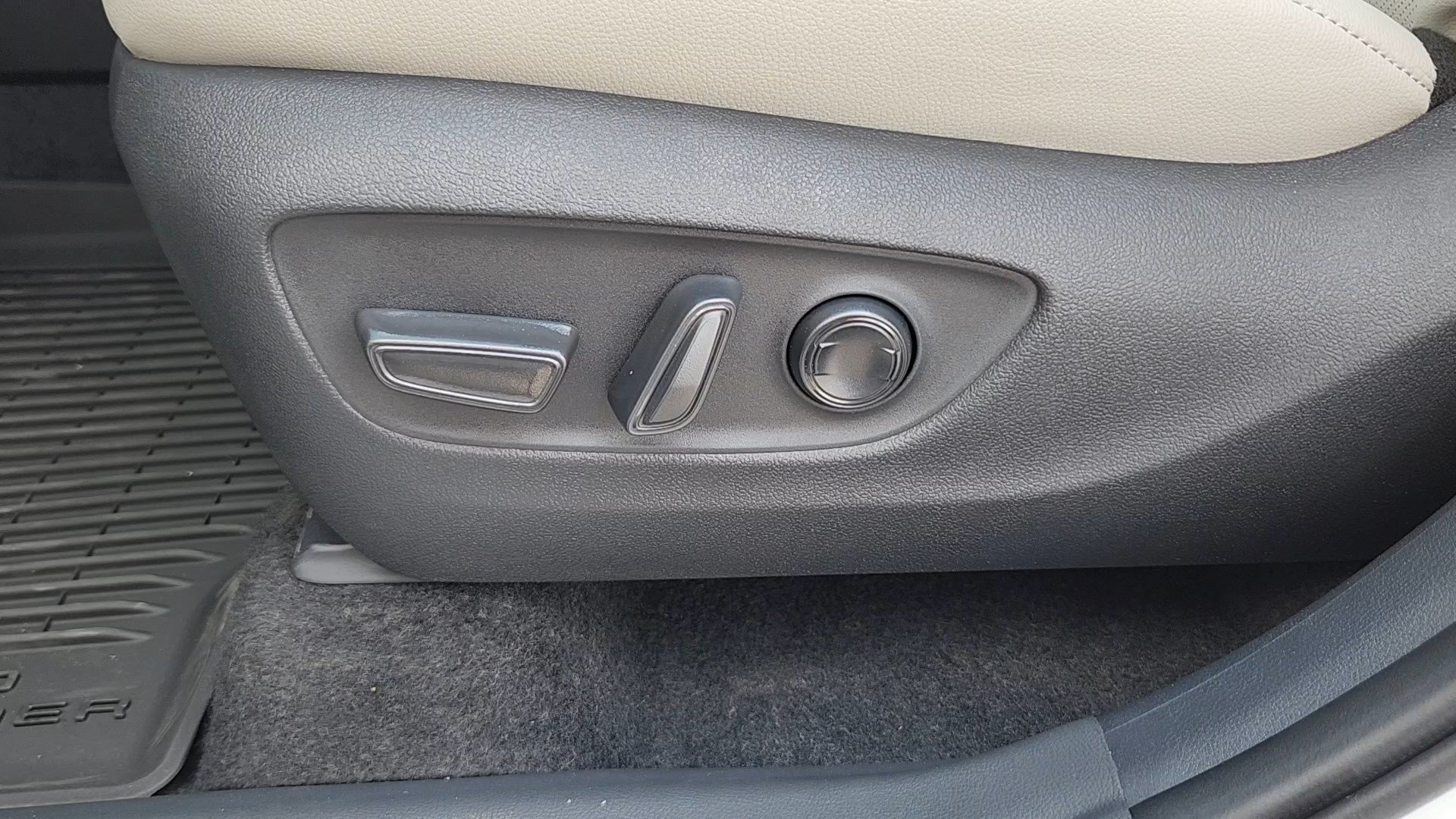 New 2026 Wind Chill Pearl Toyota Limited image 8
