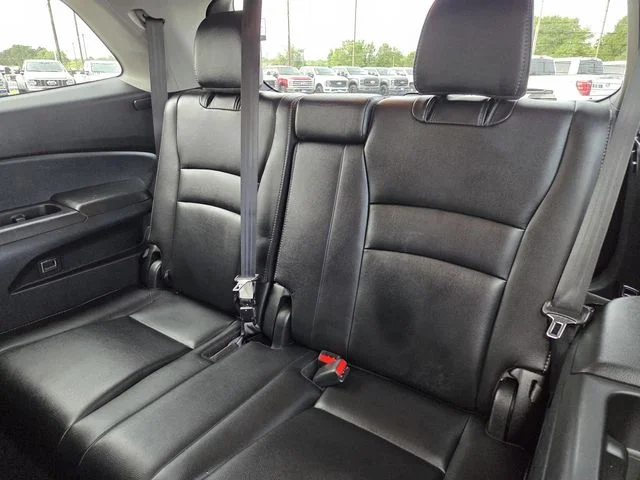 Used 2021  Honda EX-L image 32