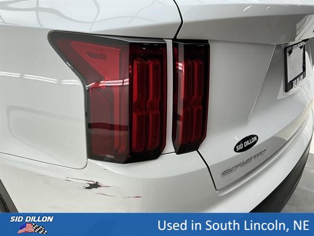 Used 2023 Snow White Pearl Kia SX Prestige image 23