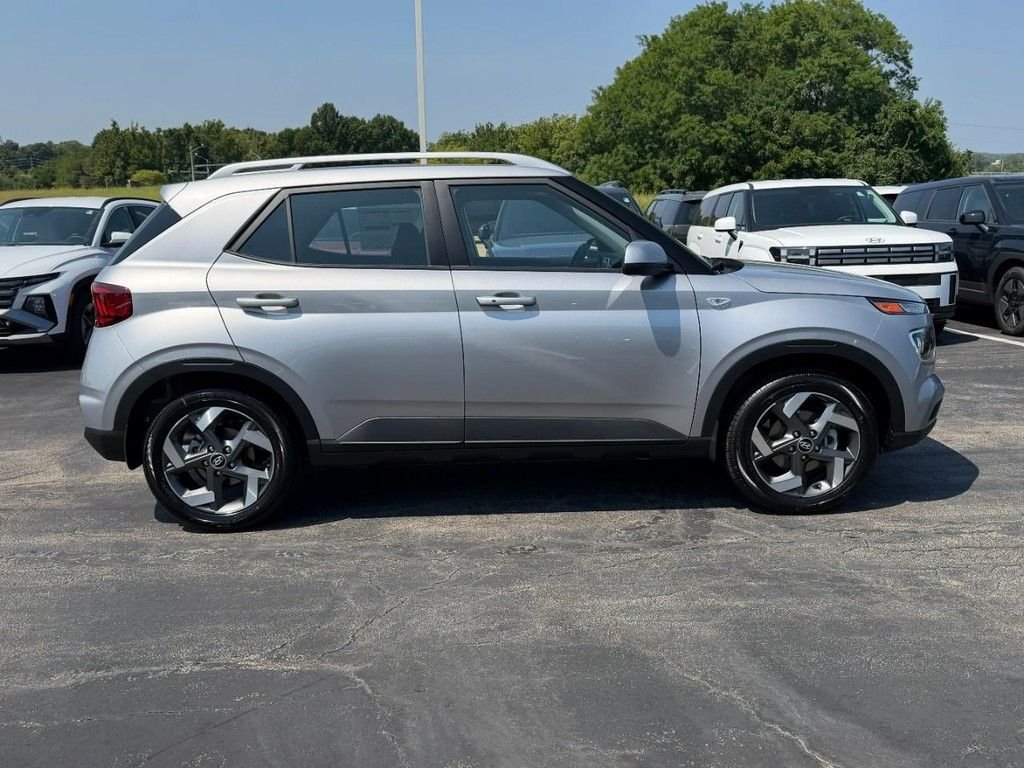 New 2026 Silver Hyundai SEL image 18