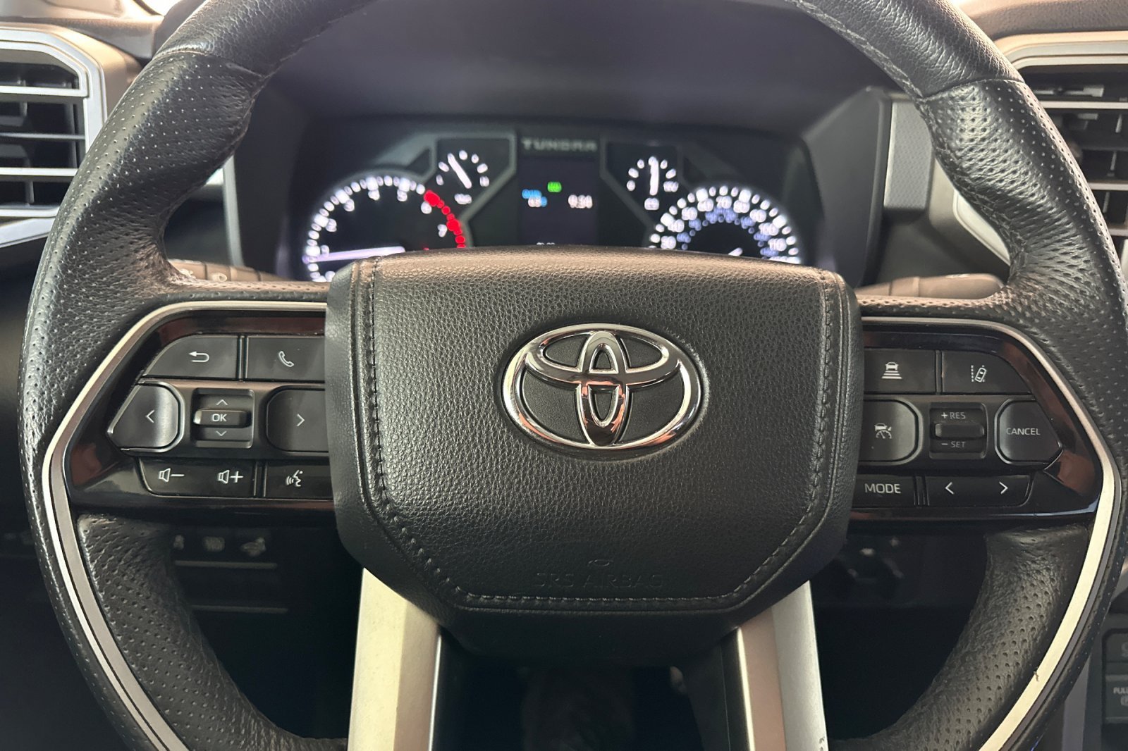 Used 2022 Gray Toyota Limited image 23
