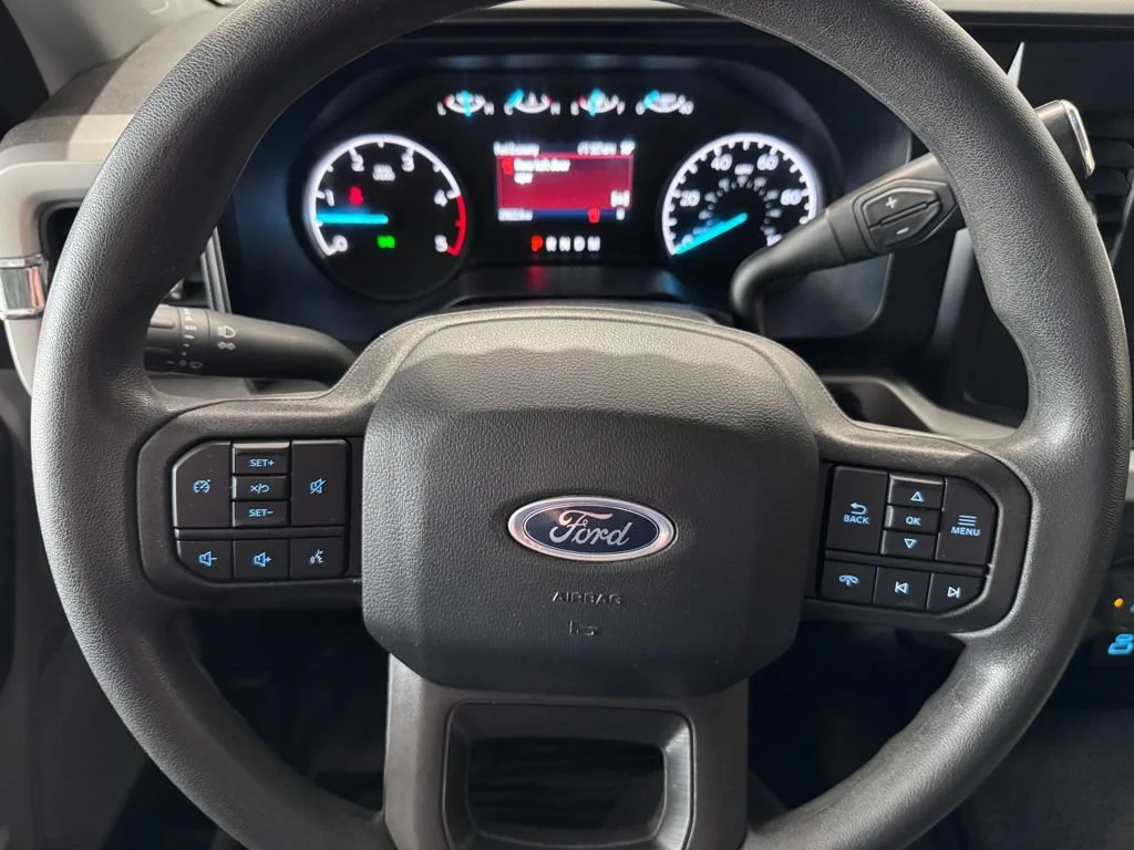 2024 Ford F-350 Super Duty XL - Photo 13