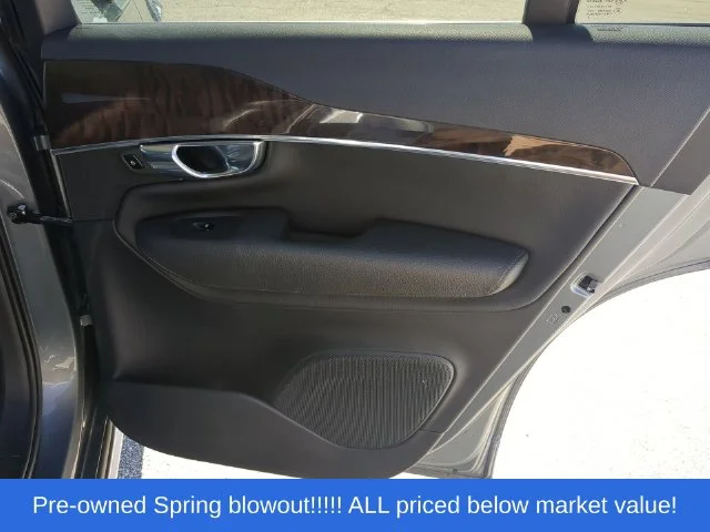 Used 2016 Gray Volvo T6 Momentum image 43