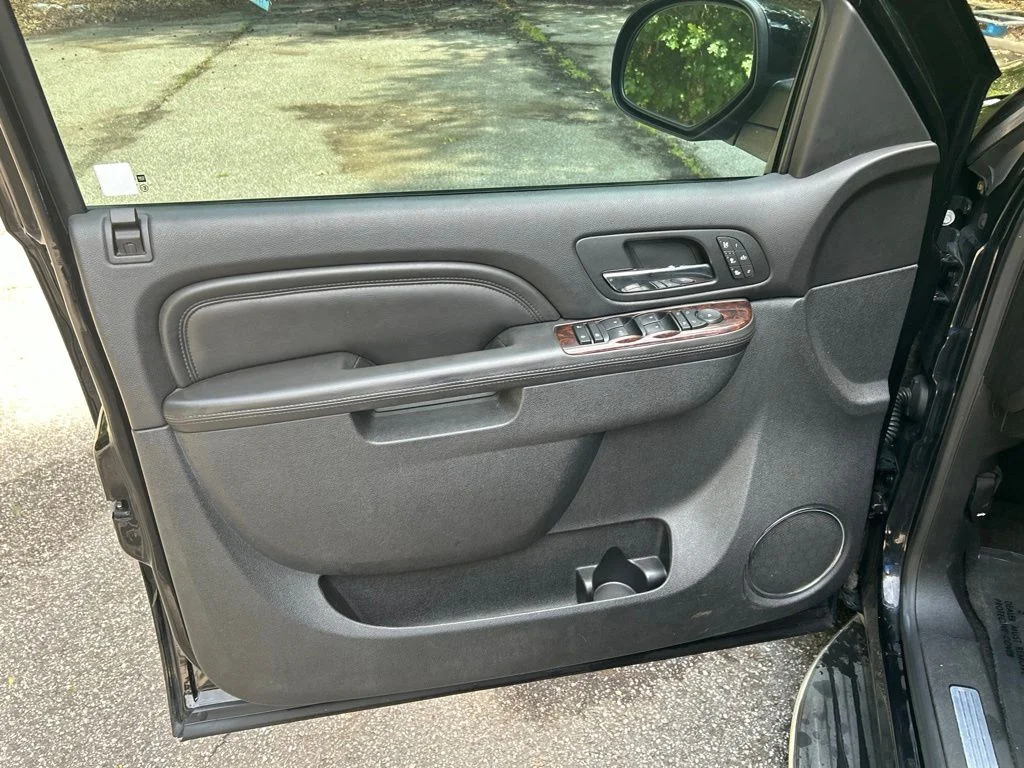 Used 2014 Black GMC Denali image 15