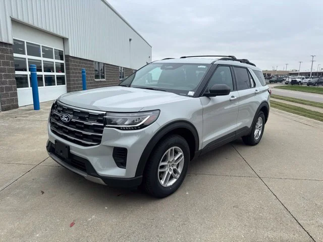 New 2027 White Ford Active image 9