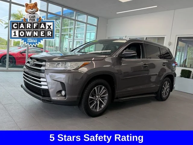 Certified Used 2017 Gray Toyota XLE image 3